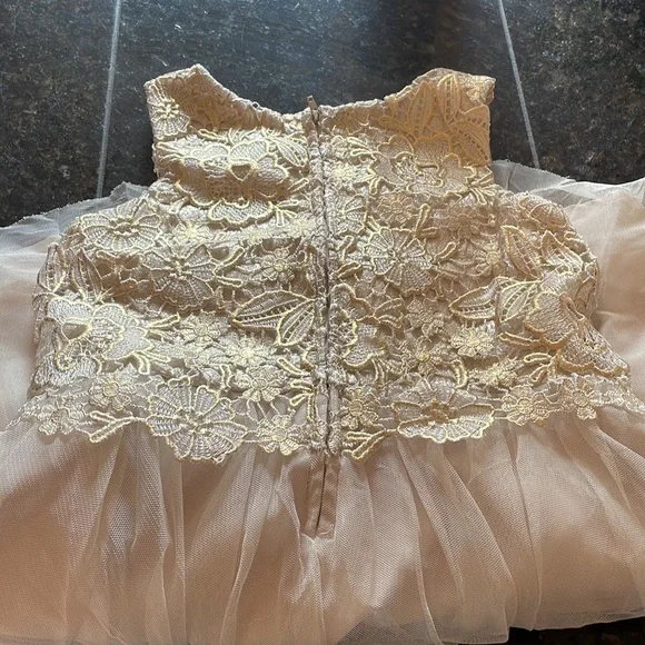 Flower girl dress - Picture 5 of 7